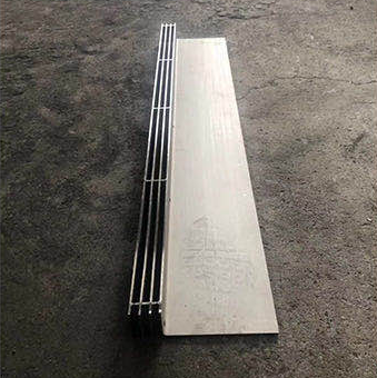 JK不銹鋼線性溝蓋 定制排水溝蓋板的多維價(jià)值與選用指南